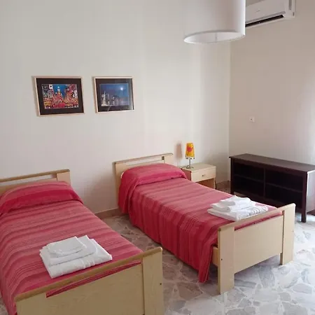 Апартаменти Casa Vacanze Smeraldo *