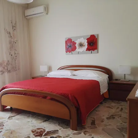 Апартаменти Casa Vacanze Smeraldo *